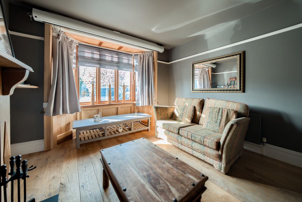 Property photo 2 of 16 Xt5A0874-Hdr(3)