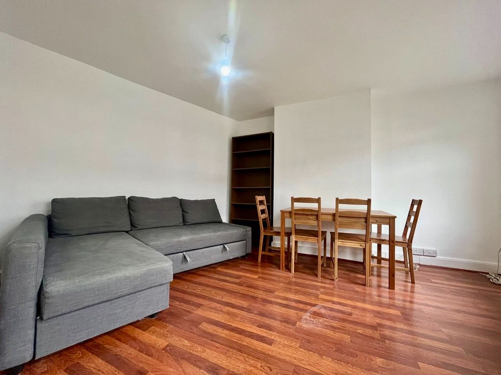 Property photo 1 of 11 4930431