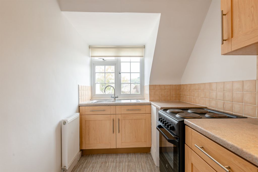 Additional image 8 of 1 bed flat for saleThe Parade, Monmouth, Monmouthshire NP25