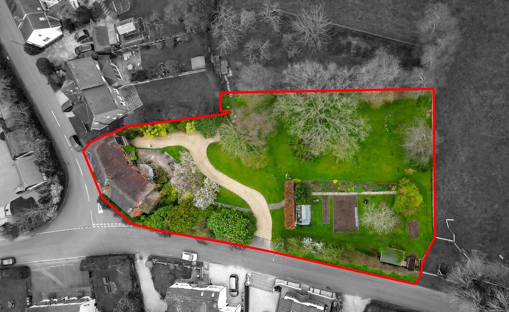 Property photo 2 of 25