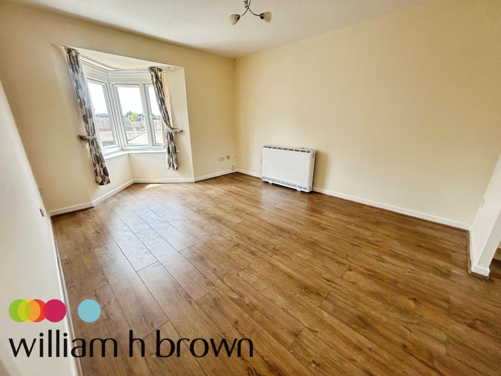 Property photo 3 of 7 Living Room