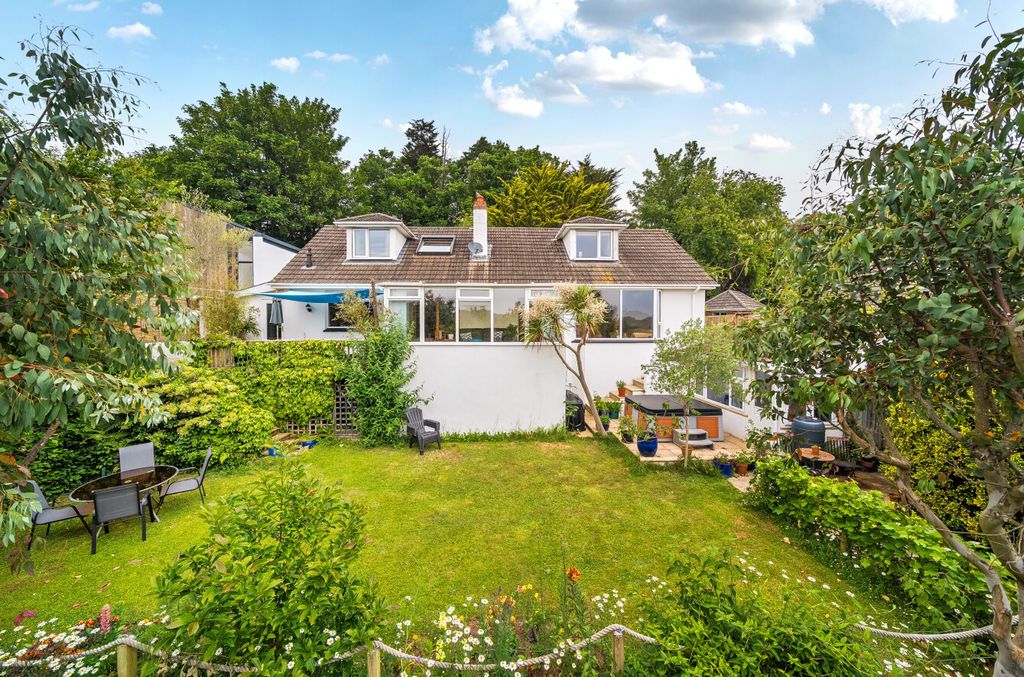 Property photo 1 of 25 1456809-2-6A1Daaa...