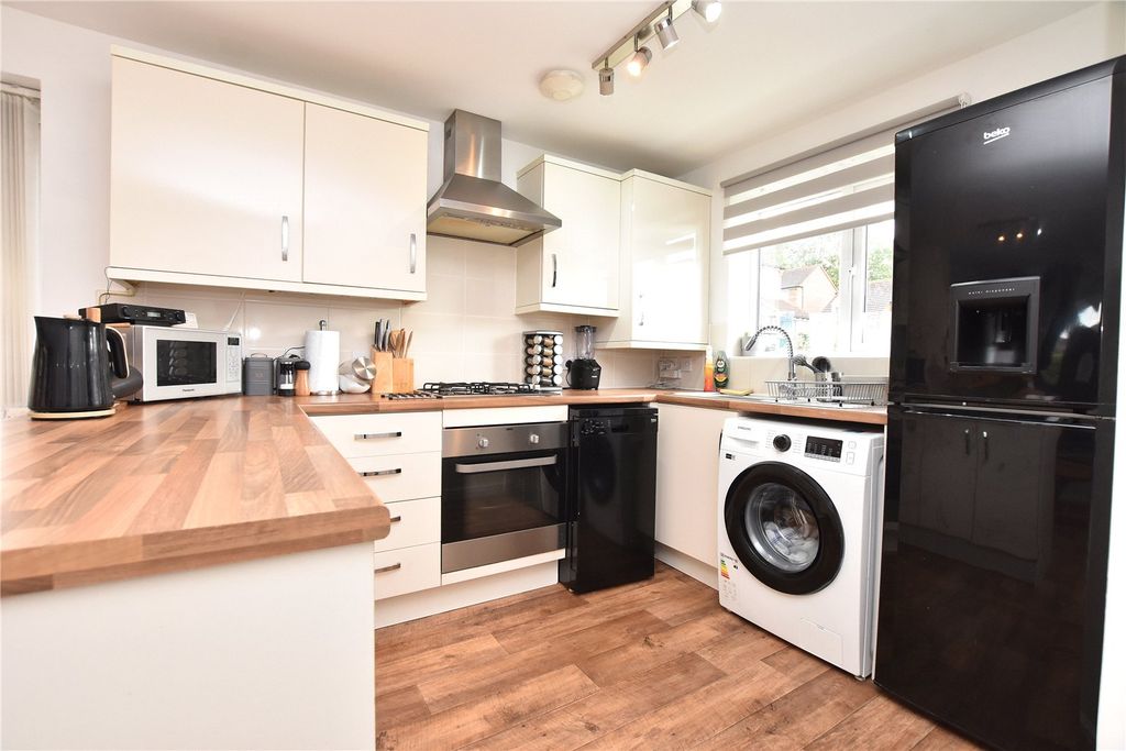 Property photo 3 of 18 Picture No. 40