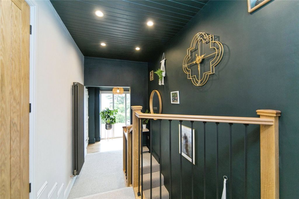 Property photo 3 of 24 Picture No. 21