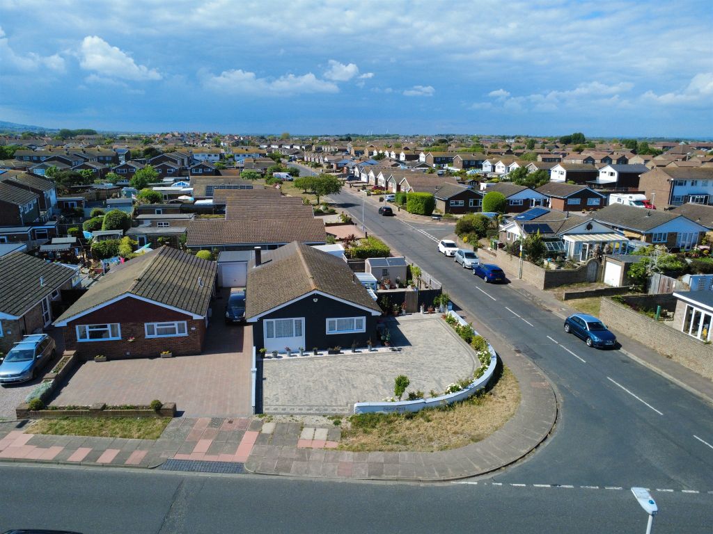 Property photo 1 of 34