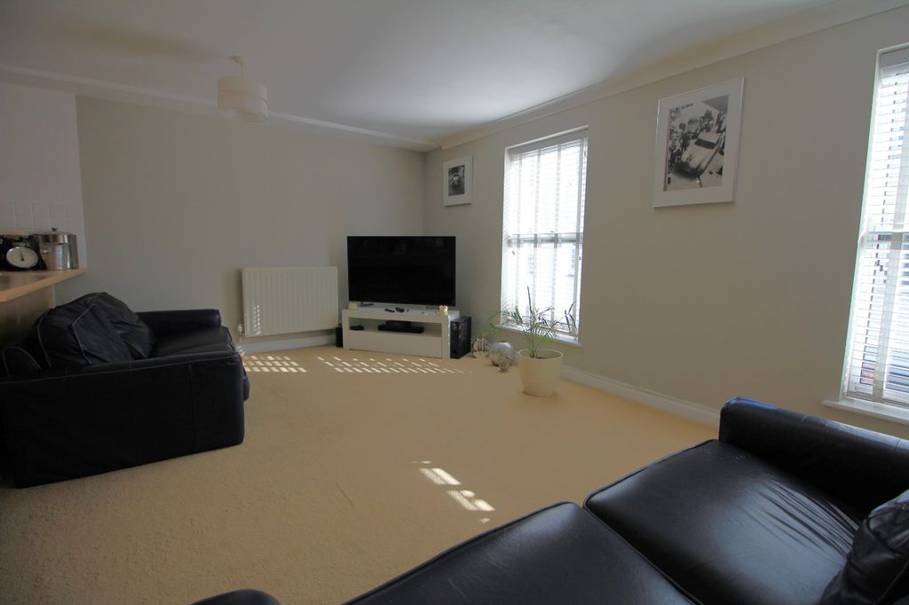 Property photo 3 of 9 Picture No. 07