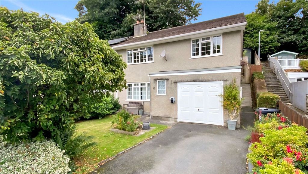 Property photo 1 of 15 Front