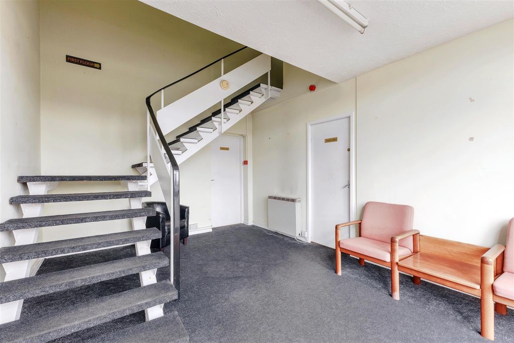 Property photo 3 of 15 6R1A9937-Hdr.Jpeg