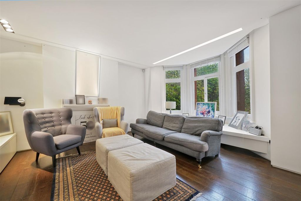 Property photo 2 of 22 Flat 87, St. Marys Mansions - Ngbhrbv4Ecwxzqhwtkvd