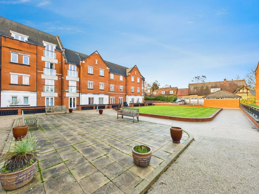 Property photo 1 of 11