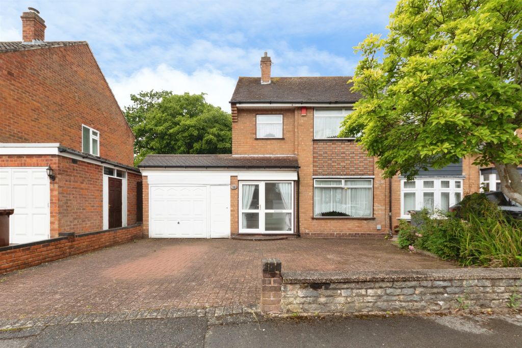 Property photo 1 of 27