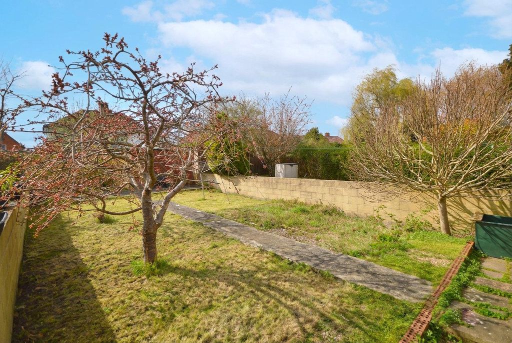 Property photo 2 of 19 Rear Garden