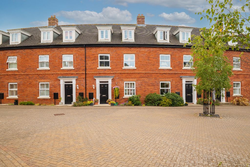 Property photo 3 of 23 53745012