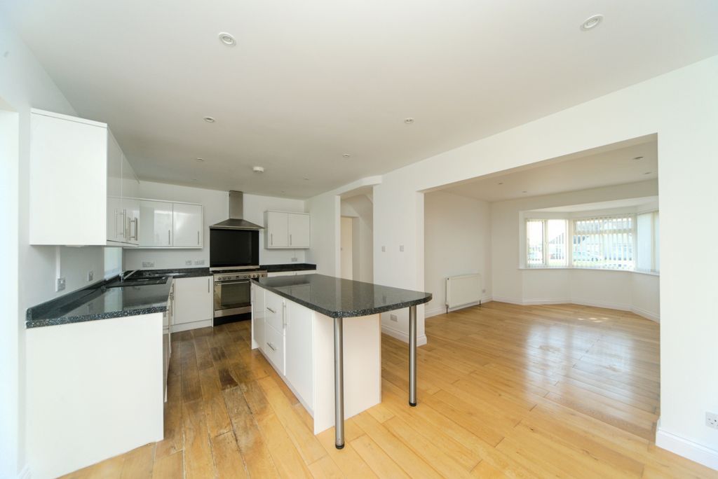 Property photo 2 of 20 Dsc_4431