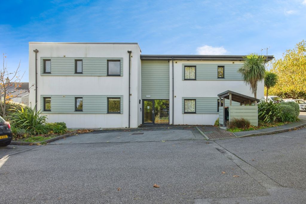 Property photo 1 of 17 Photo