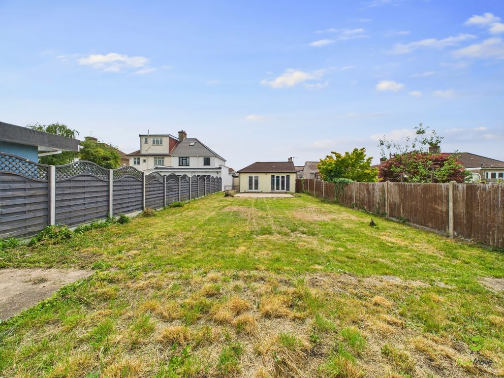Property photo 1 of 17 Nicoleta Aliman Ewemove Bexleyheath 352 Long Lane