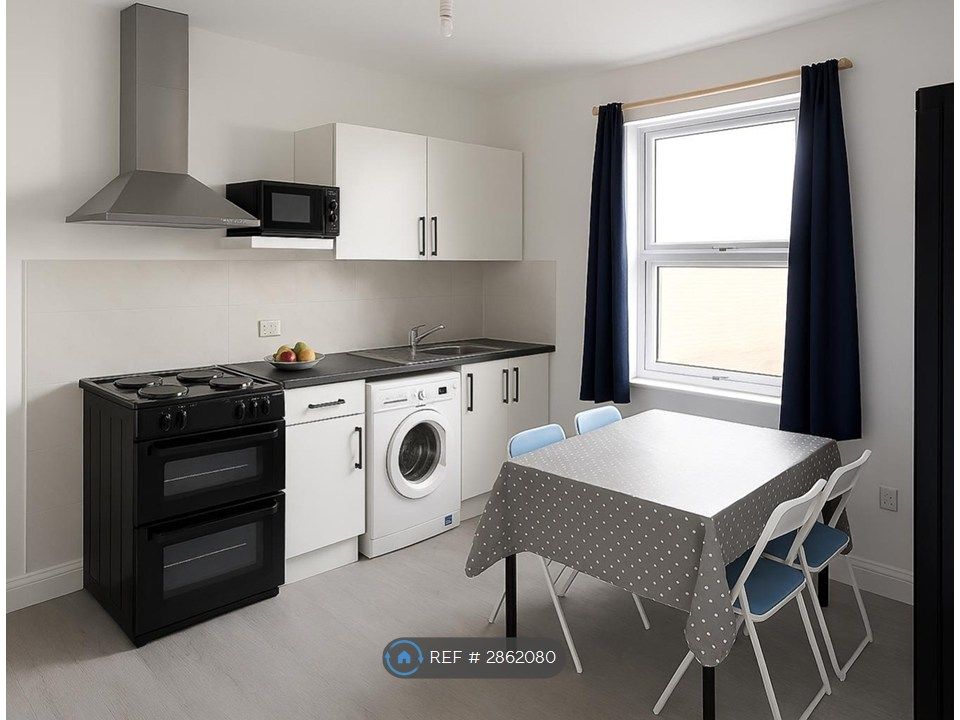 Property photo 1 of 6 Kitchen