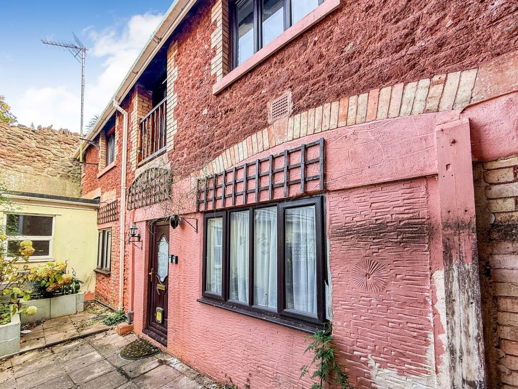 Property photo 3 of 20