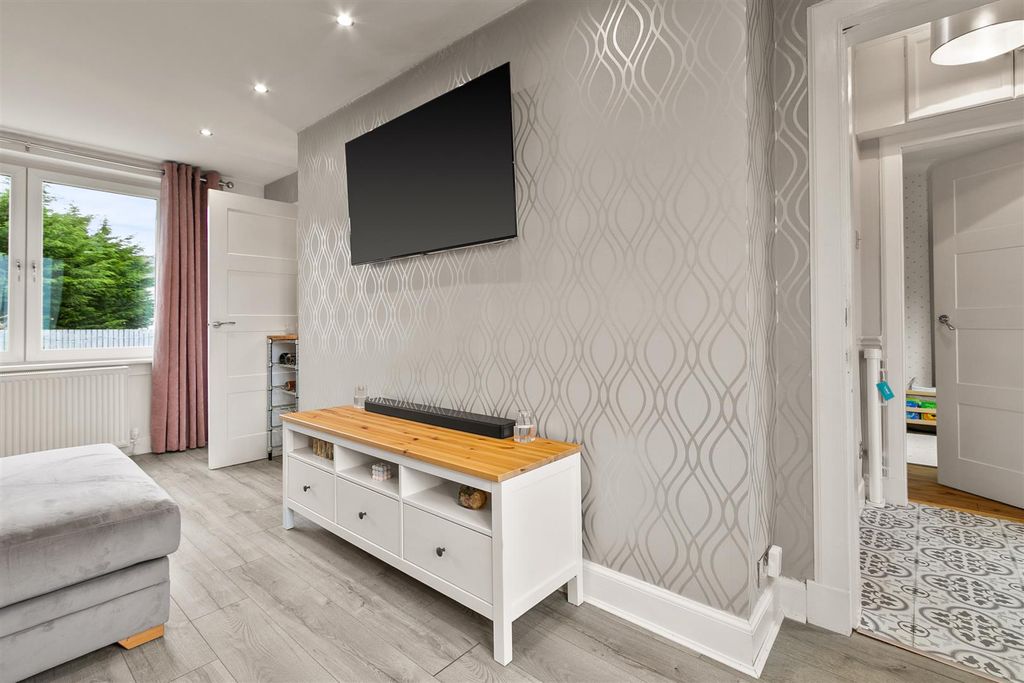 Property photo 3 of 25 Chestnut-6.Jpg