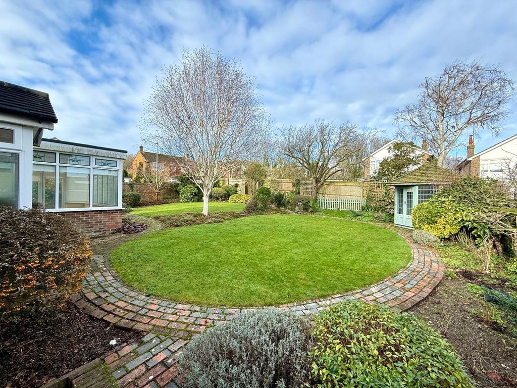 Property photo 3 of 17 Picture No. 14