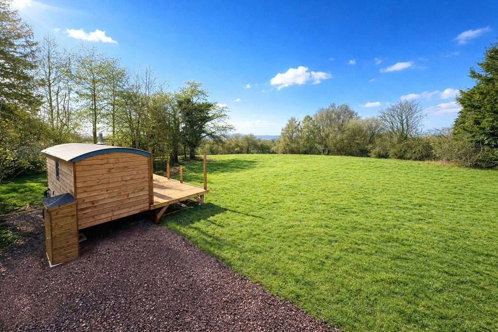 Property photo 1 of 15 Picture No. 17