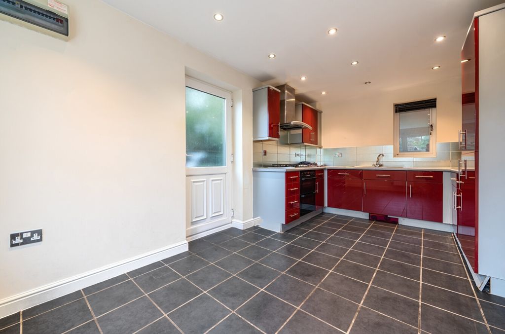 Property photo 3 of 25 1353299-7-68c21B6F548A4