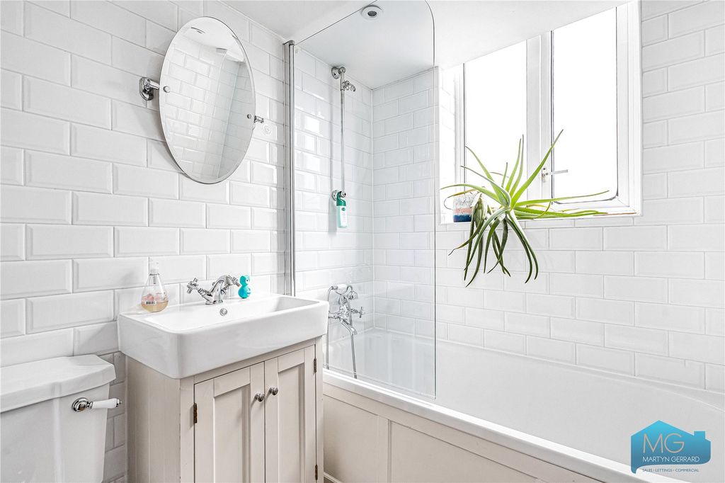 Additional image 11 of 3 bed flat for saleHighbury Park, London N5