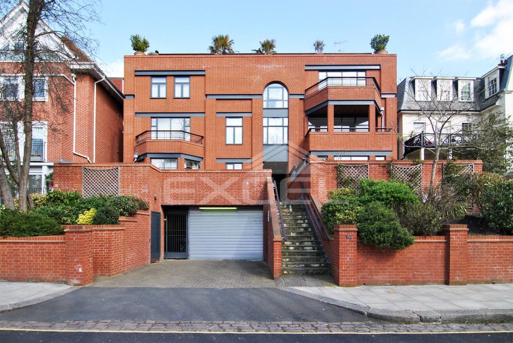 Property photo 1 of 13