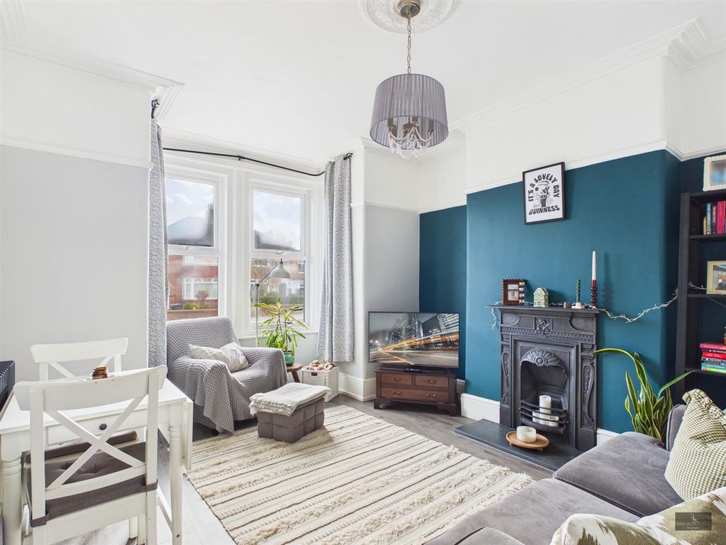 Property photo 2 of 9 Cam02887G0-Pr0629-Still002.Jpg