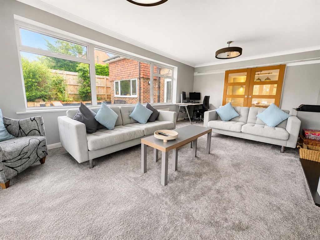 Property photo 2 of 19