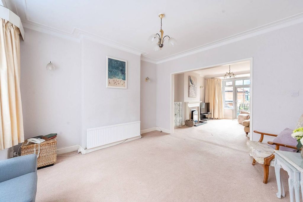 Property photo 2 of 19
