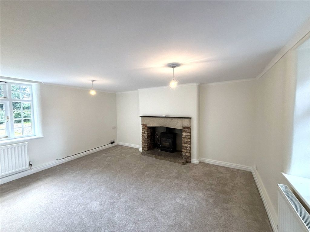 Property photo 2 of 12 Picture No. 26