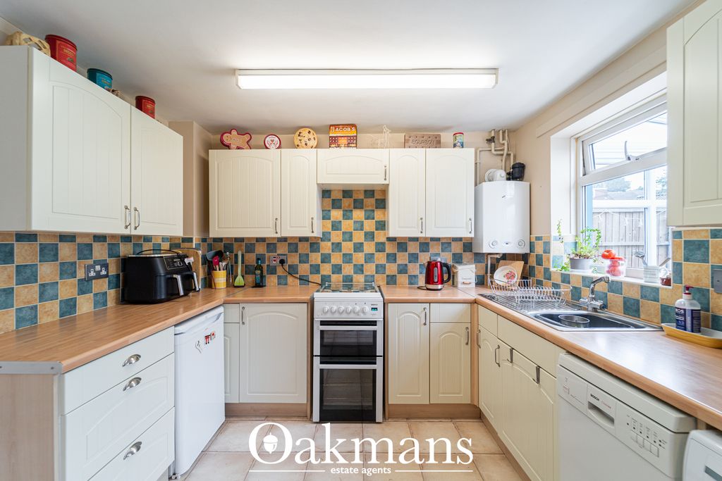 Property photo 3 of 30 Kitchen