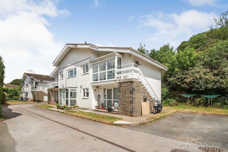 Property photo 1 of 12 Photo 11