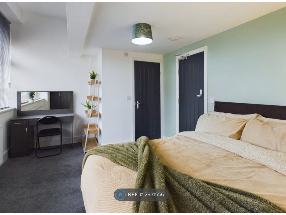 Property photo 1 of 3