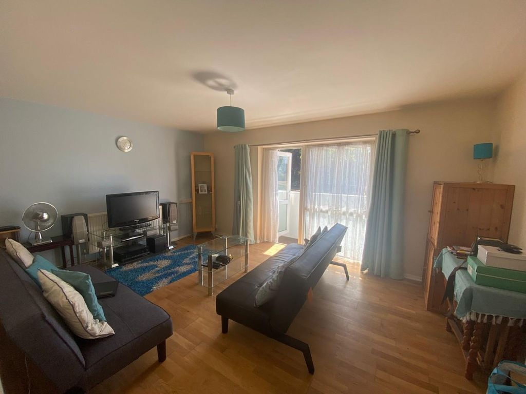 Property photo 2 of 9 6Dd67514-825A-4644-Ade1-18594ce74Fc4.Jpg