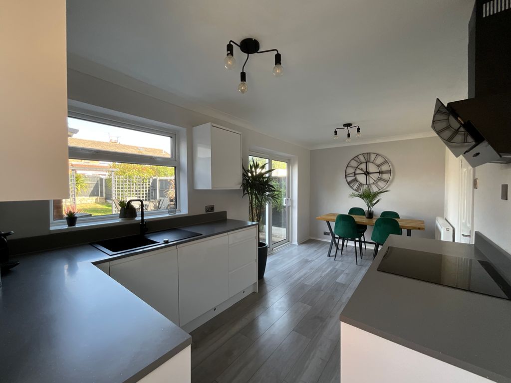 Property photo 3 of 18 Img_7471