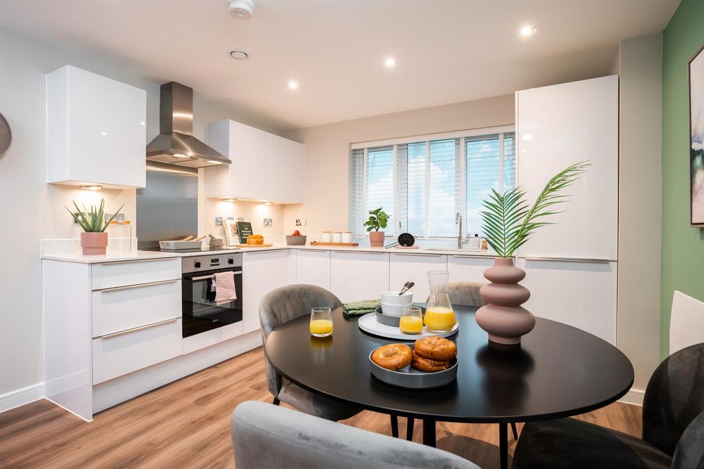 Property photo 1 of 5 Kitchen-1.Jpg