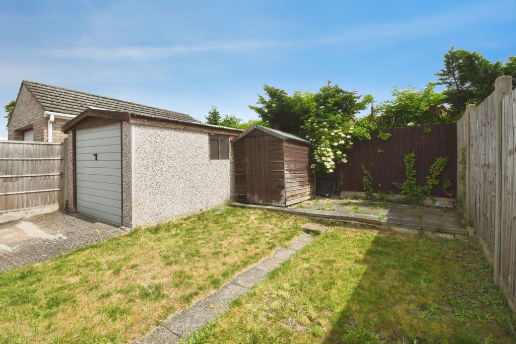 Property photo 3 of 15