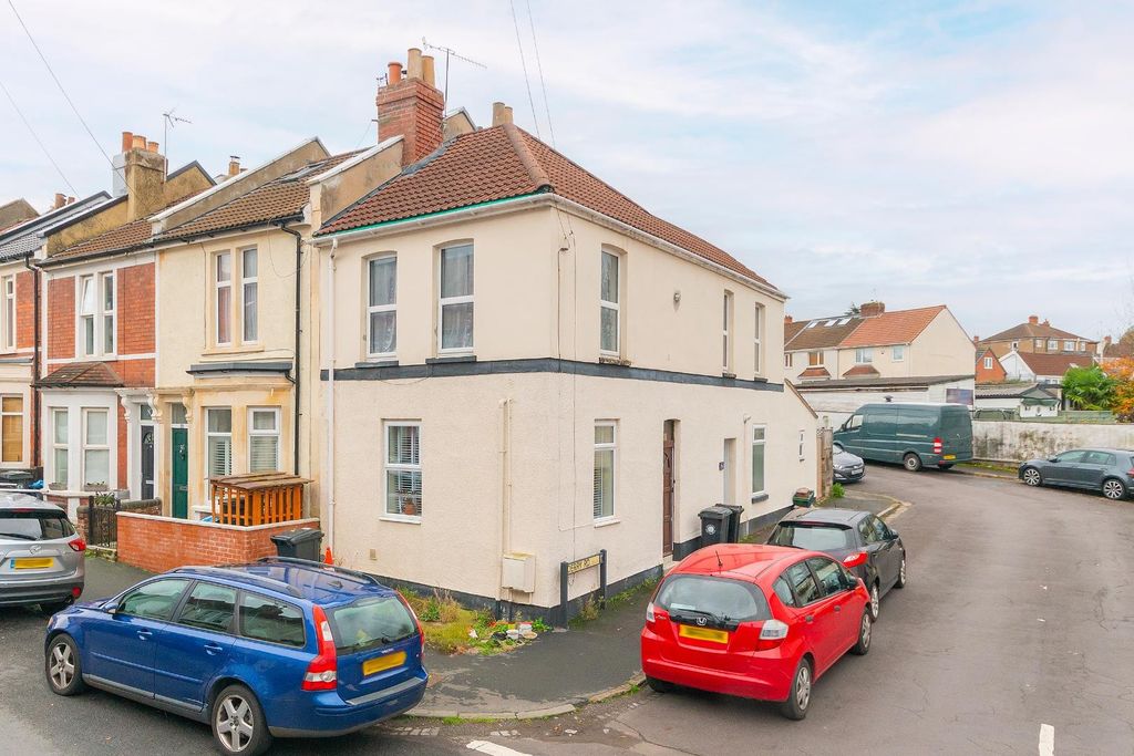 Property photo 2 of 23 9A1Arbr - External A.Jpg