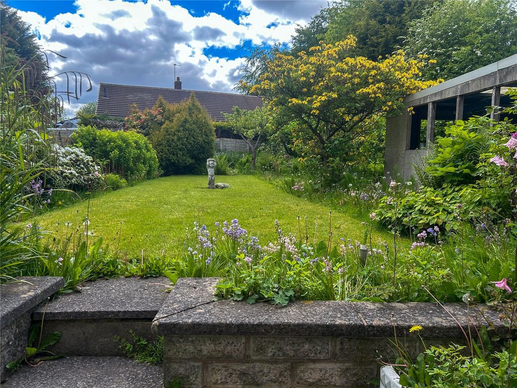 Property photo 2 of 23 Garden