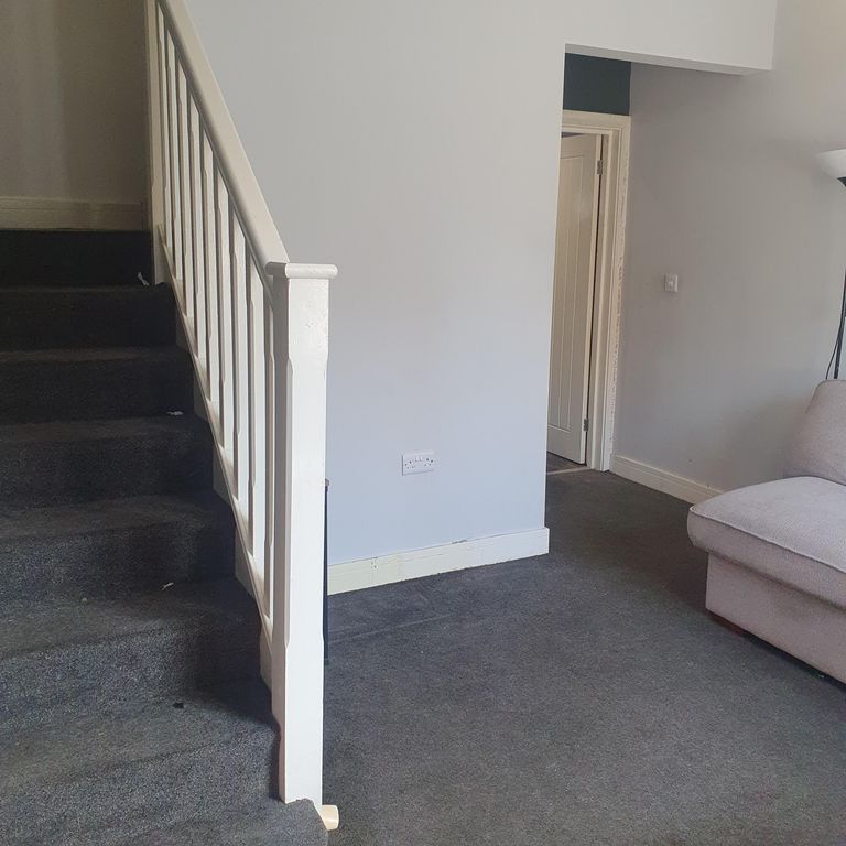 Property photo 3 of 4