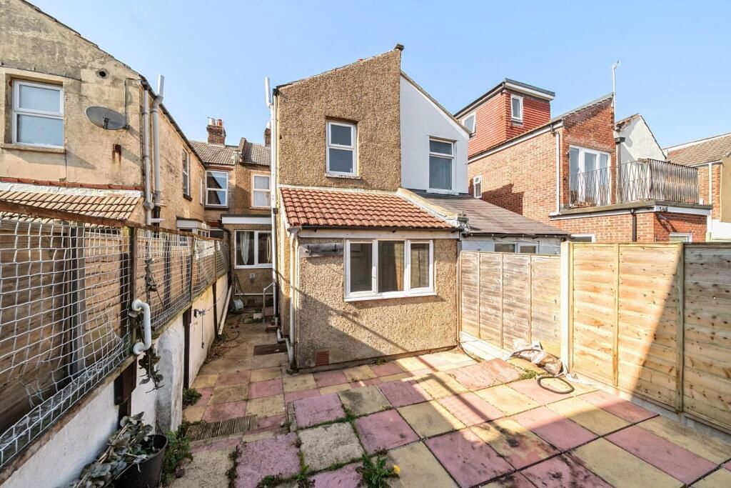Property photo 2 of 15