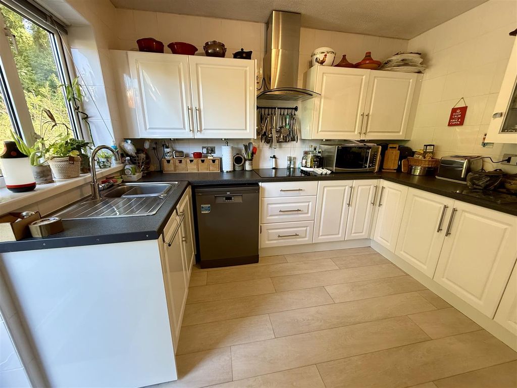 Property photo 3 of 27 Img_6385.Jpeg