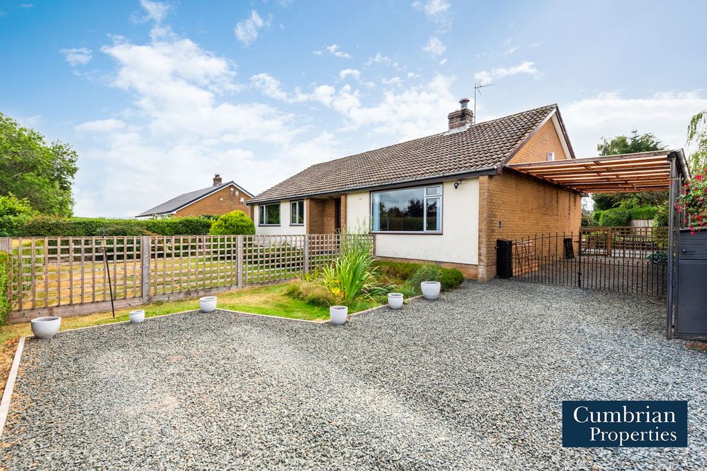 Property photo 1 of 31 External