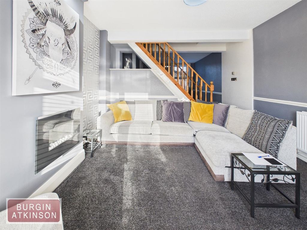 Property photo 2 of 23 Cam01619G0-Pr0173-Still009.Jpg