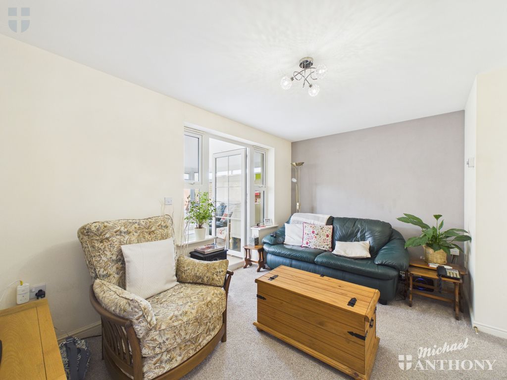 Property photo 2 of 15 Cam03218G0-Pr0944-Still006