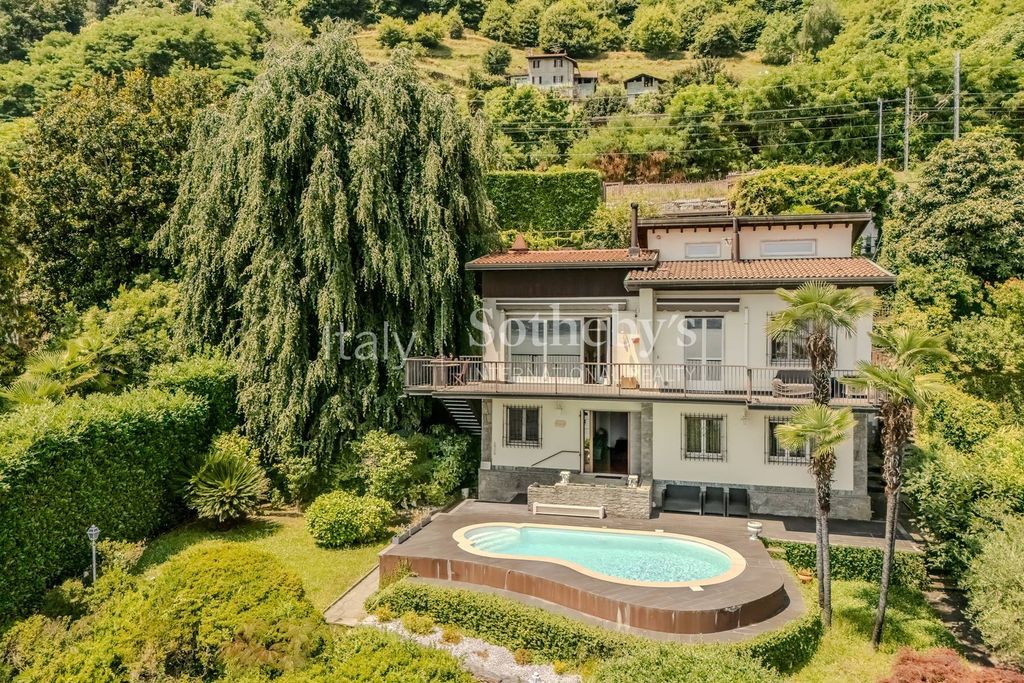 Property photo 2 of 21