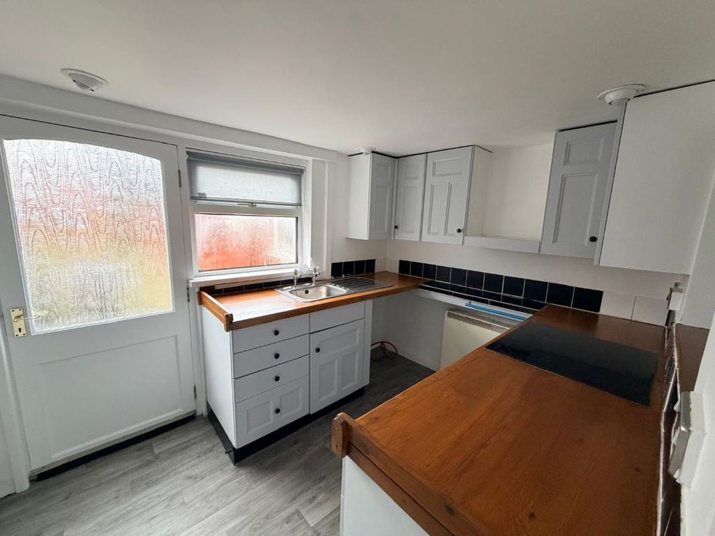 Property photo 3 of 8 Image 3