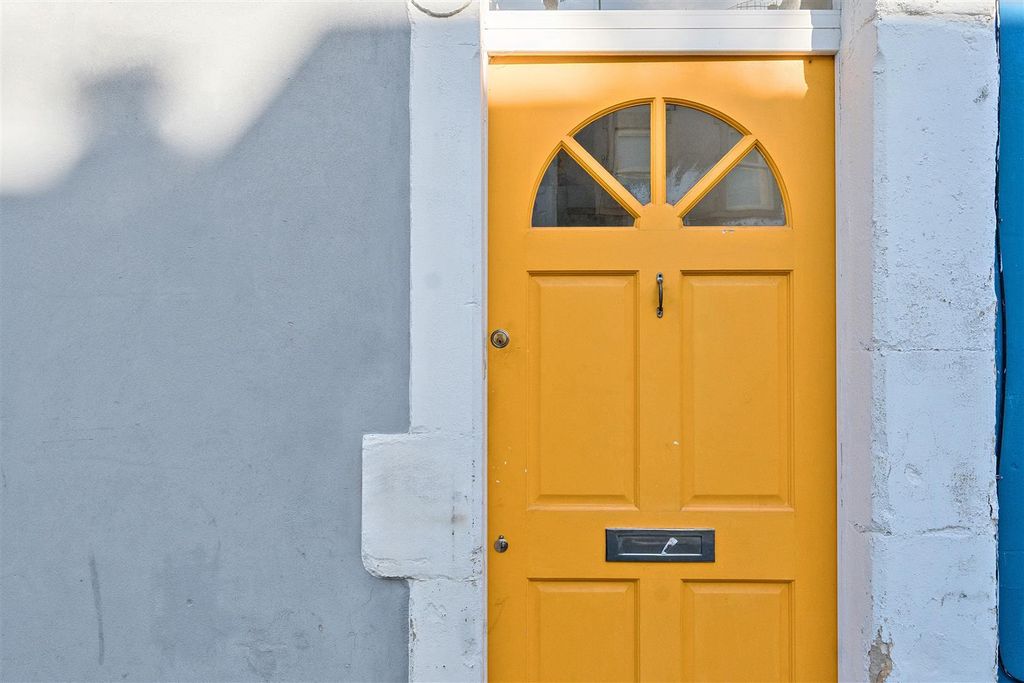 Property photo 3 of 18 1358966-16-68Da55A1E8231.Jpg